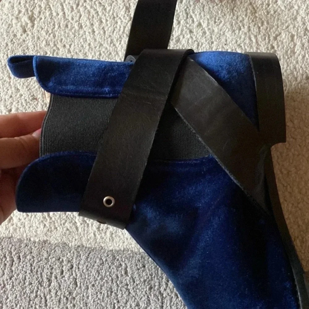 MONSE  women Midnight Blue Velvet Boots size 9 no box
